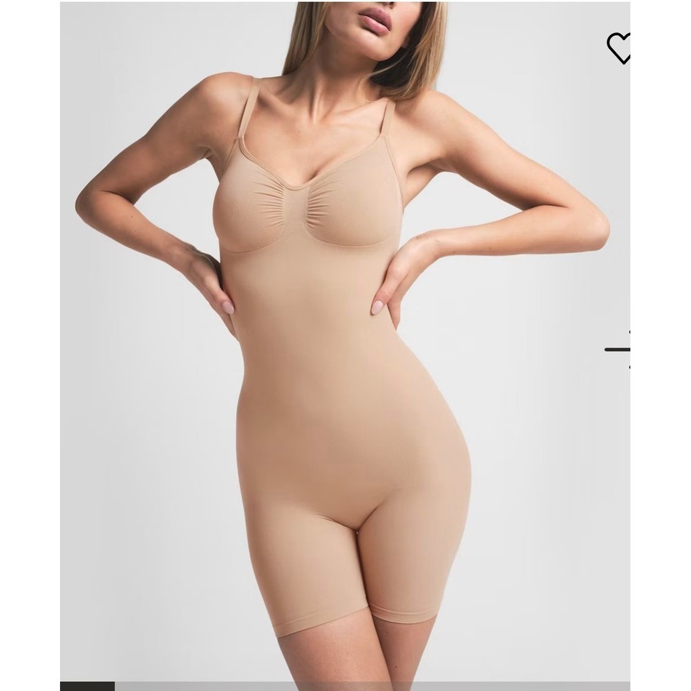 SKIMS Seamless Sculpt Mid Thigh Bodysuit Clay Tan L/G Strong Compression L